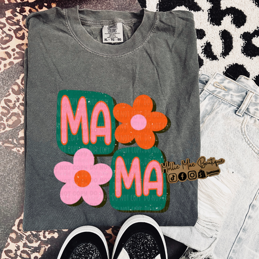 Retro Floral MAMA Tshirt