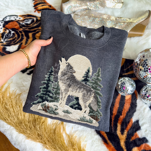 Winter Howl Graphic Sweatshirt