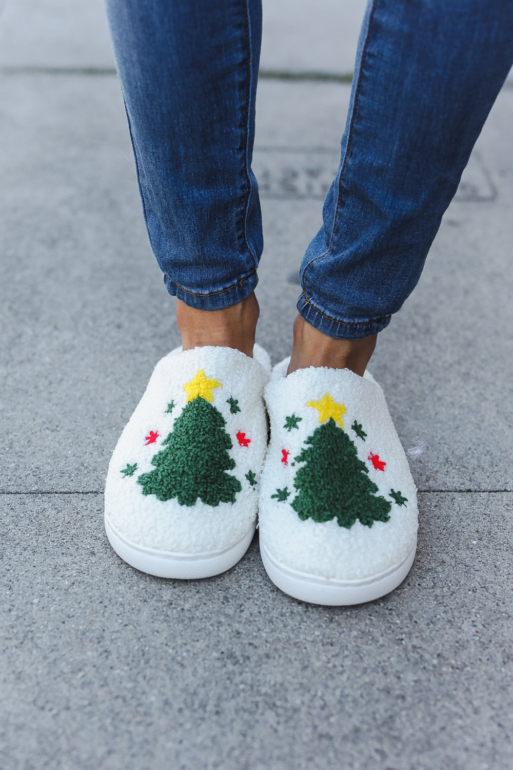 Christmas Tree Print Fleece Slippers