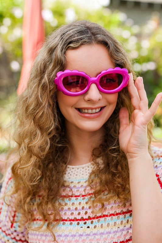 ANARK Fuchsia Oval Cat Eye Scalloped Sunglasses