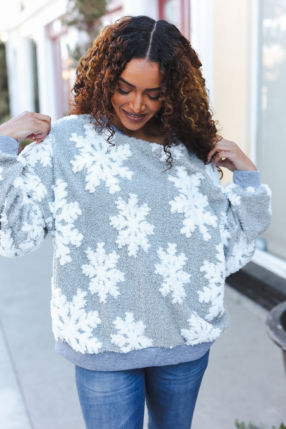 Haptics Silver Puffy Snowflake Sherpa Pullover