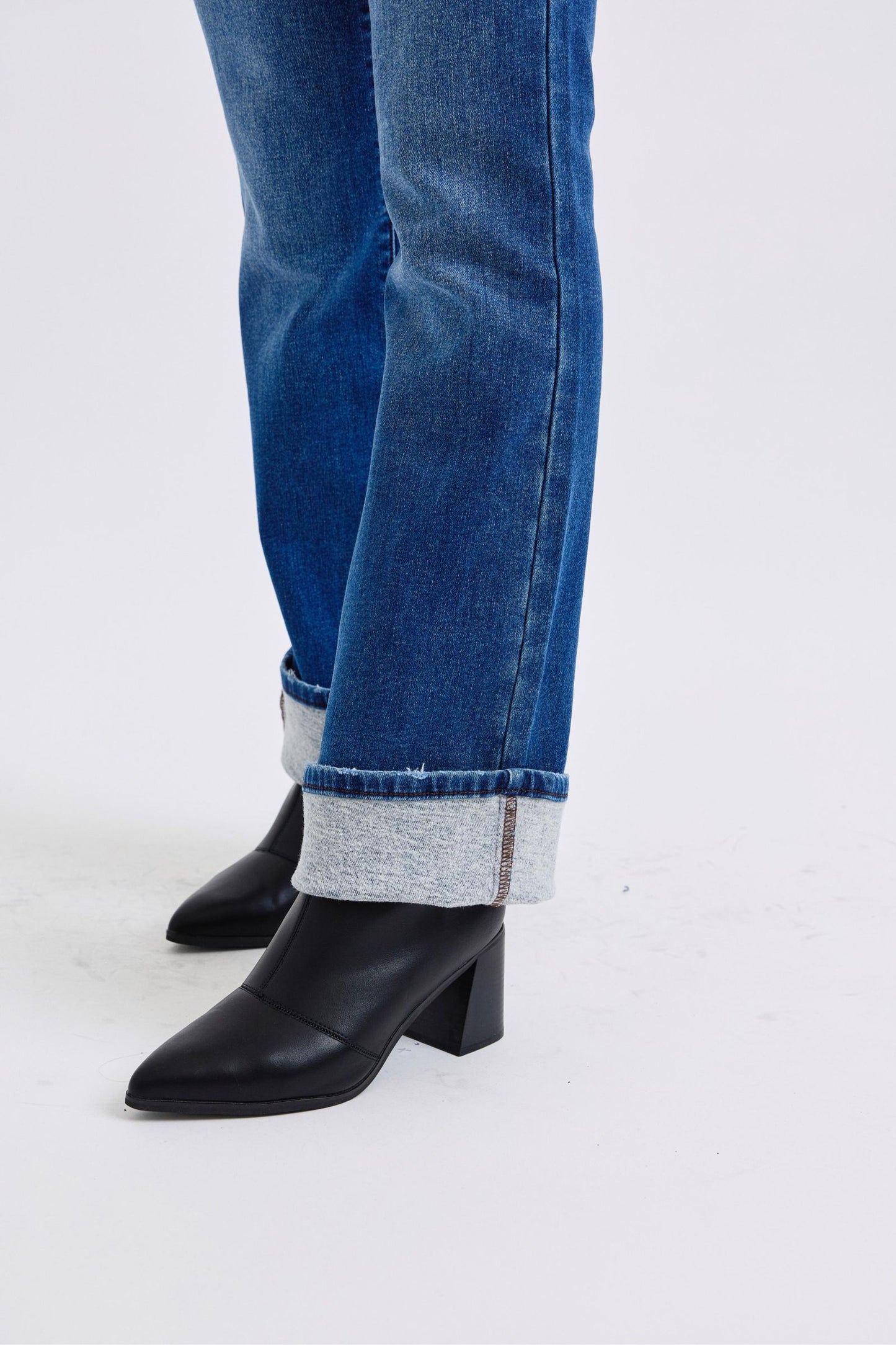 Judy Blue Mid-Rise Bootcut Jeans