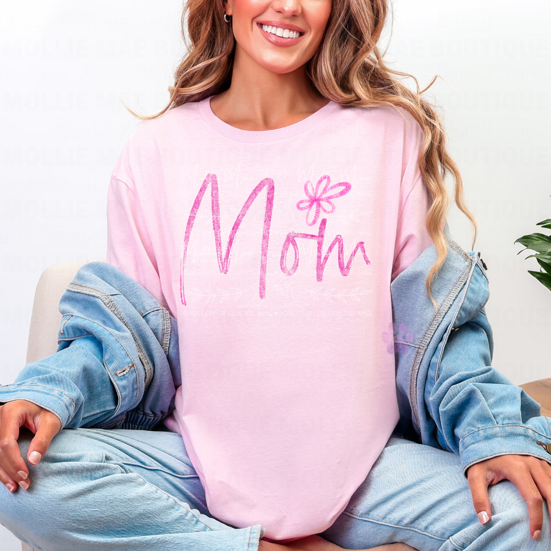 Mom Flower Chalk Script Graphic Tee