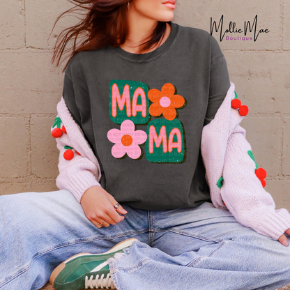 Retro Floral MAMA Tshirt