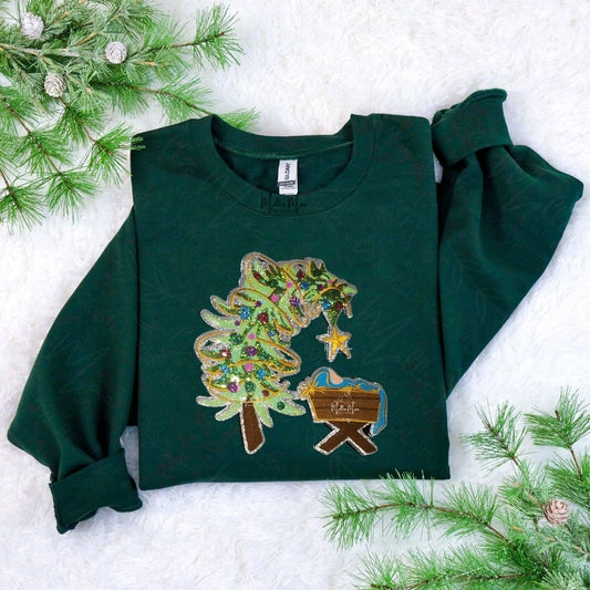 Nativity Chenille Patch Sweatshirt – Forest Green