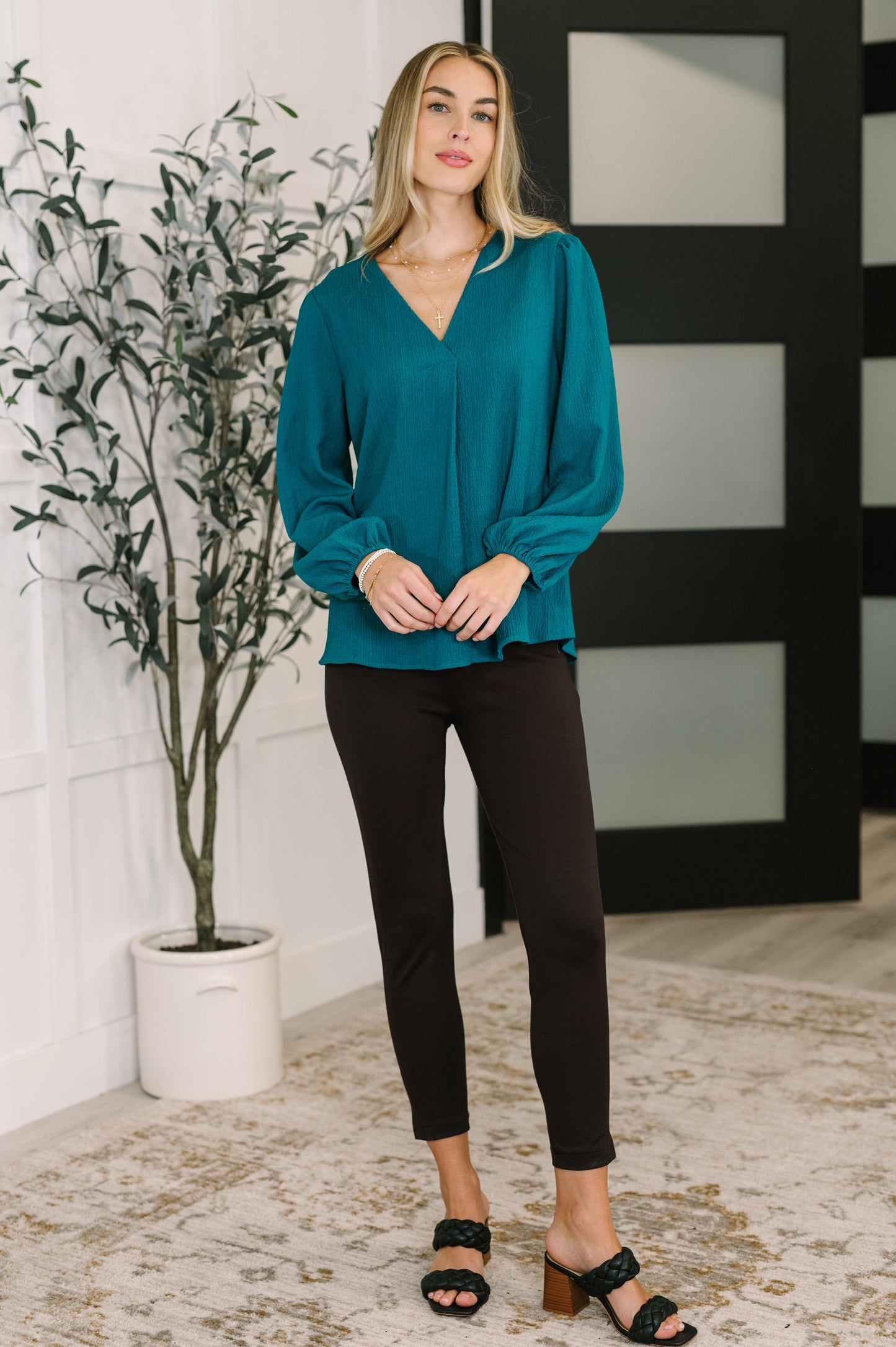 Desk to Dinner V-Neck Balloon Sleeve Blouse