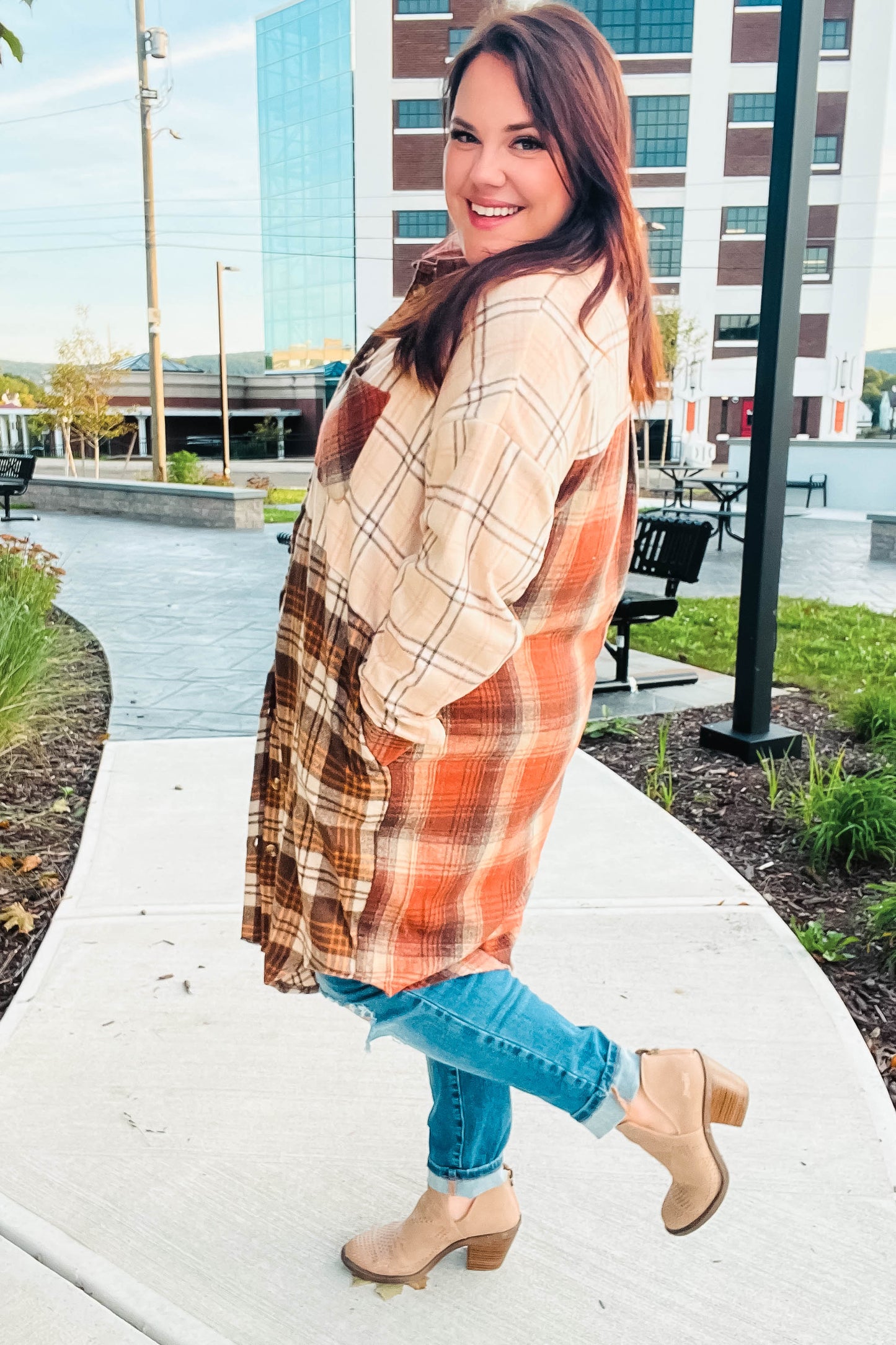 Haptics Rust & Taupe Color Block Plaid Longline Shacket