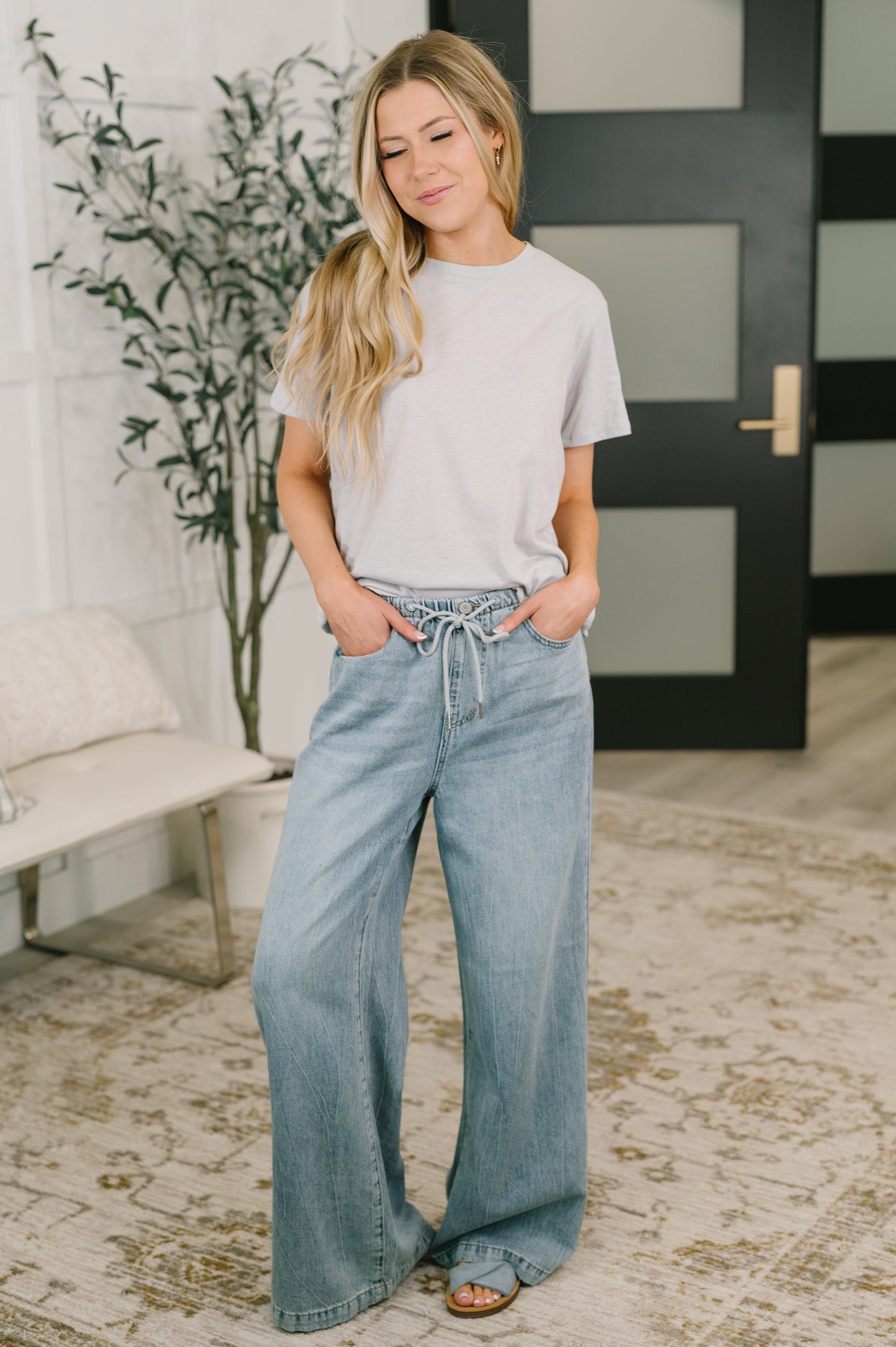 Rest Assured Basic Relaxed Tee in Heather Grey - Mollie Mae Boutique