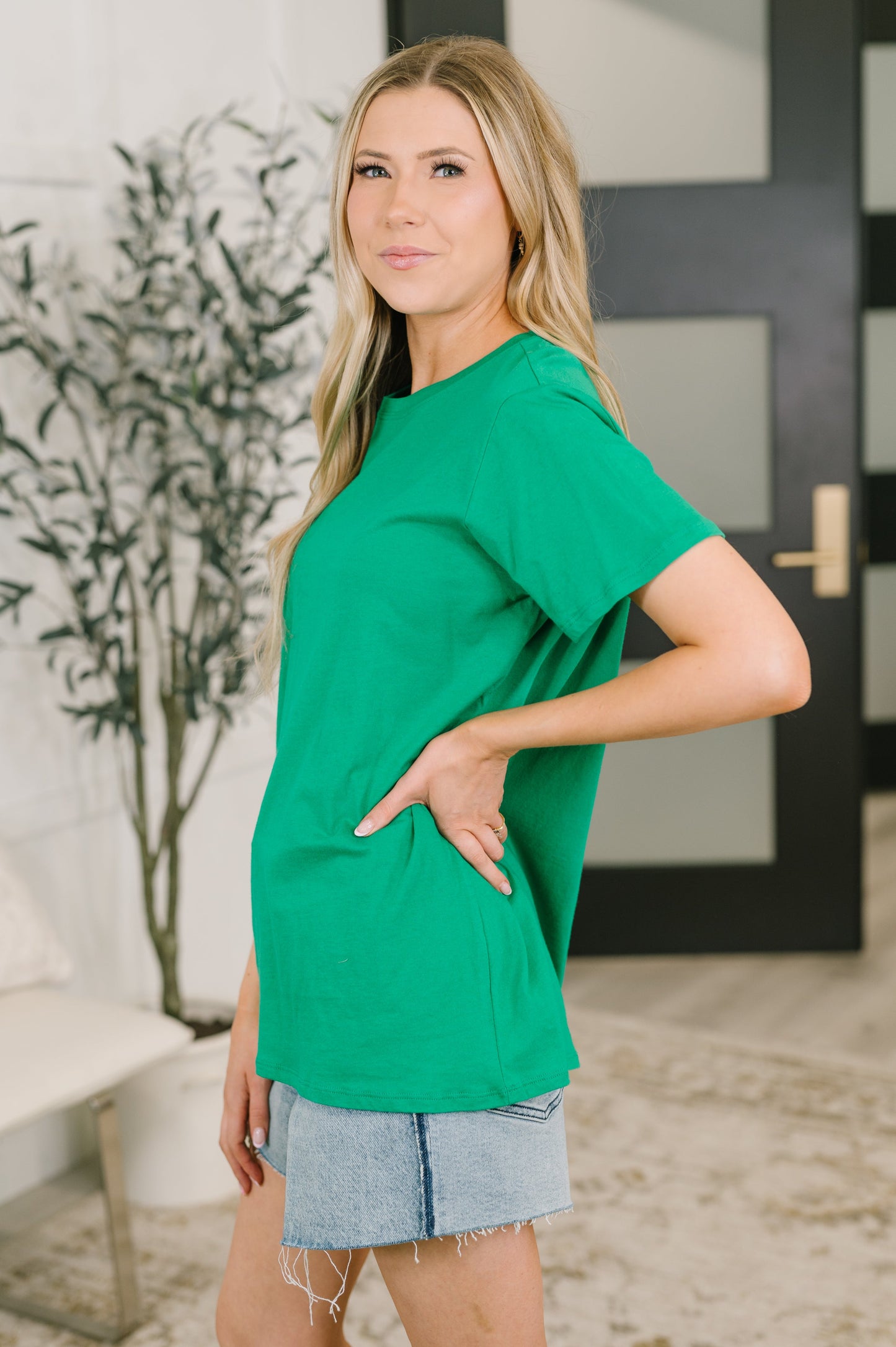 Rest Assured Basic Relaxed Tee in Kelly Green - Mollie Mae Boutique