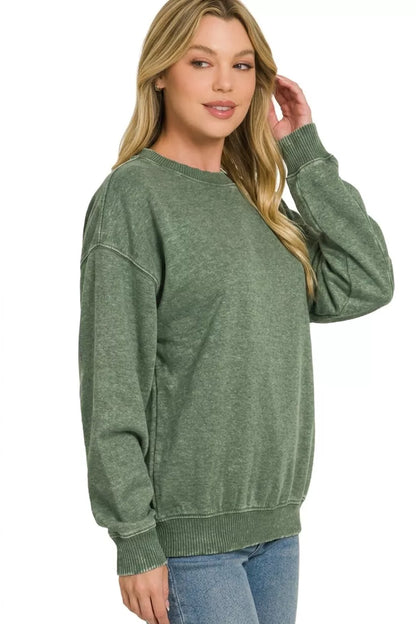 Army green acid-wash fleece crewneck sweatshirt with relaxed fit - view 2
